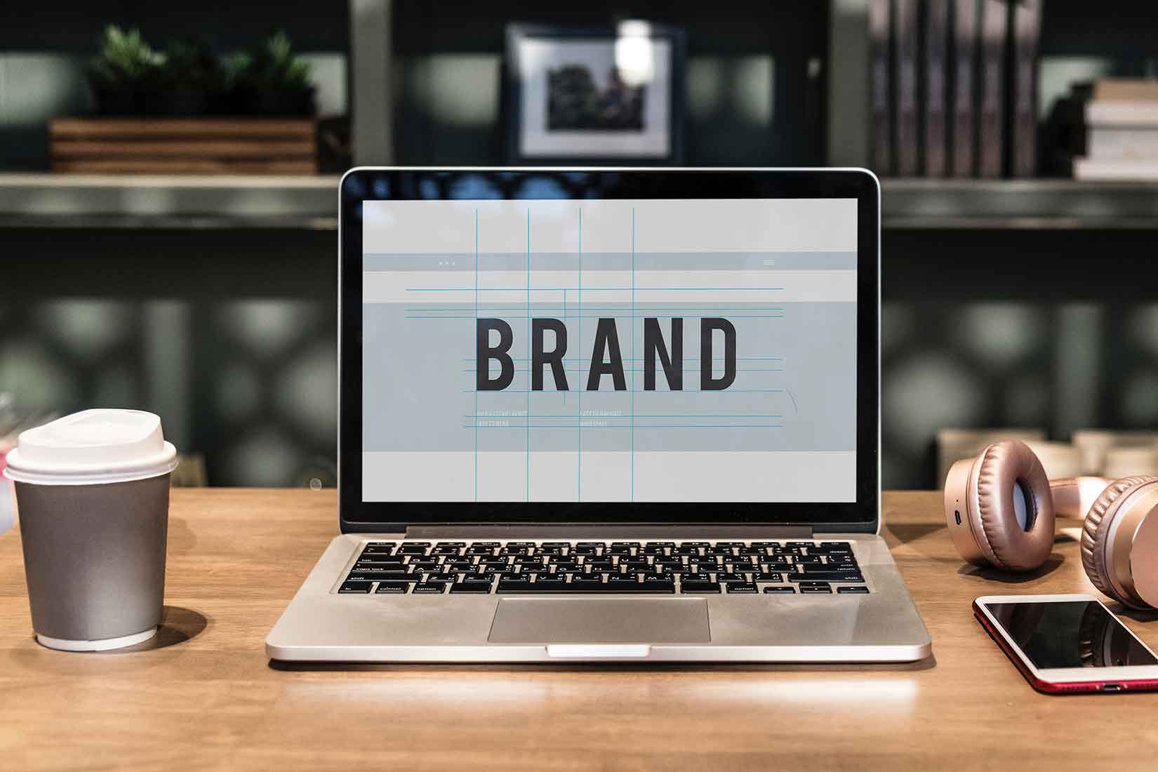 Ilustrasi pendaftaran merek untuk melindungi brand dan identitas bisnis